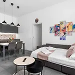 Appartement Essence Parcheggio Gratuito E Self Check-in A